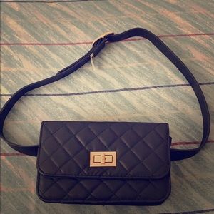 Fashionable fanny pack from fashion nova